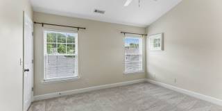 Beautifully maintained 3-bedroom, 2-bath townhome in Nashville’s highly desirable Lennox Village Beautifully maintained 3-bedroom, 2-bath townhome in Nashville’s highly desirable Lennox Village Gallery 24