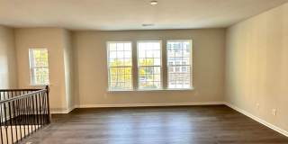 Elegant Townhome located in Ballantyne! Gallery 14