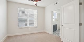 Belclaire Gallery 40