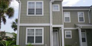 End Unit 3 Bedroom/3 Bath in Saylor's Watch. Trash included! Gallery 1