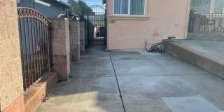 Charming 2BD/1BA Upper-Unit in Broadmoor Village – Daly City Gallery 1