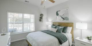 Henley at Mirror Lake Gallery 13