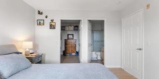 2 Bedroom Condo in Fashion Valley Gallery 16
