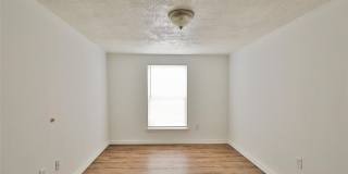 525 Jeanette Street Gallery 10