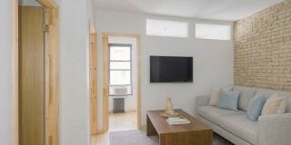 213 6th Avenue Gallery 1