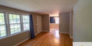 326 Lincoln Ave Gallery 2