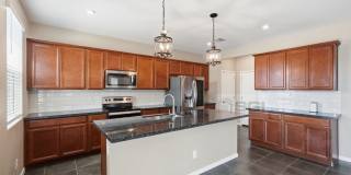 17851 W Daley Ln Gallery 12