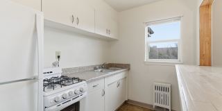 Uptown West Apartments Gallery 15