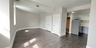 306 W Franklin Gallery 6