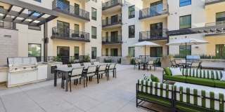 Sentral Old Town Gallery 8