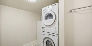 261 S Limestone Gallery 25