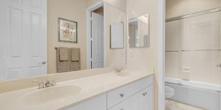 4600 Mariners Cove Drive Gallery 19