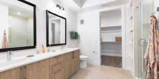 1158 Barton Springs Rd Gallery 4