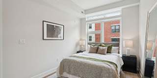 720 Thompson Street Gallery 15