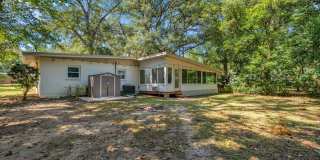 In Town Location on This Mid Century Home Gallery 25