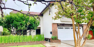 Five Bedroom Single Family Home in Irvine! Gallery 3