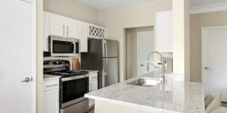 Avana Creekside Gallery 12