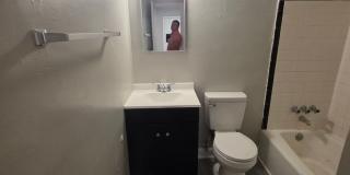 Cambridge Apartments | 2326 N. Cherry Street Apt B Gallery 8
