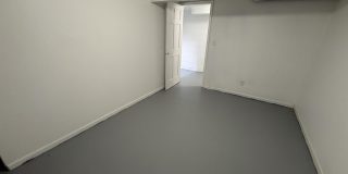 1404 N BROADWAY Street Gallery 9