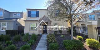 Spacious 4bd/2ba House - Gated Community Gallery 1