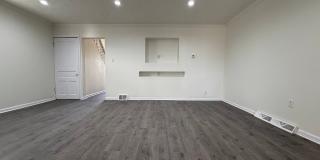 Updated 4BR / 2 Bath Home with off-street parking! Gallery 15