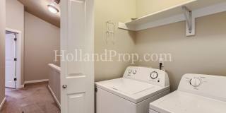 Beautiful Home With Balcony and Great Location! ** NEW PRICE $2,650 and REDUCED SECURITY DEPOSIT ** Gallery 23