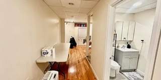 Renovated 4 Floor 5 Bed/2 Bath Fenway Townhouse on Hemenway for September 1st Gallery 8