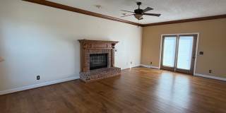 Prime Location in Half Mile Lake, Greenville, SC Gallery 1