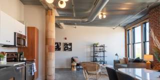 The Vox Gallery 9