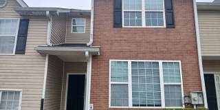 2-Story Townhome - Walk to Nearby Lake - Quiet Cul-de-Sac Gallery 1
