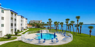 Beautiful Furnished Riverfront Condo Beautiful Furnished Riverfront Condo Gallery 34