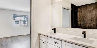 3 Bedroom Town Home Gallery 17