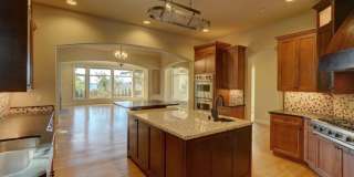 Stunning Mediterranean Oasis Minutes from Downtown Bellevue w/Lake Views! Gallery 12