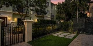 48 NW HAWTHORNE Place Gallery 1