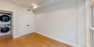 $1k Rebate w Rental!  Lux Apt w 2 baths & XL rooms in THEATER DISTRICT!  Laundry in Unit! Gallery 4