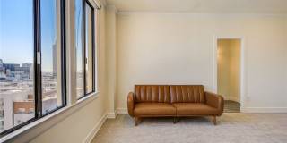 315 W 3rd Street Gallery 13