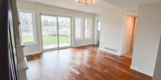 Luxury Lakeside Living – 3 Bed, 2.5 Bath Home with Stunning Views Gallery 4