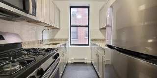 675 Walton Avenue Gallery 1