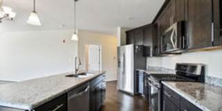 Spacious and Modern 2BR/2BA Condo in Norbeck Crossing Gallery 1