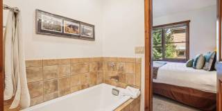 Move in special! Walk to Main Street and the Slopes! Amenities Abound! MOST UTILITIES Included! Garage! Move in special! Walk to Main Street and the Slopes! Amenities Abound! MOST UTILITIES Included! Garage! Gallery 11