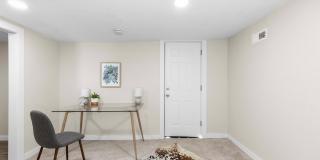 For Rent – Renovated 3 Bedroom Bungalow in Englewood Gallery 15