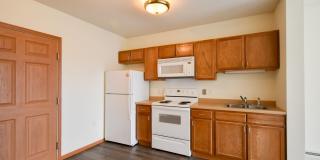 Lyons Court - Senior Living Gallery 16