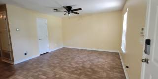 Charming three bedroom one bath home for rent. Gallery 8