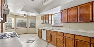 744 CRESTA MIRA Drive Gallery 10