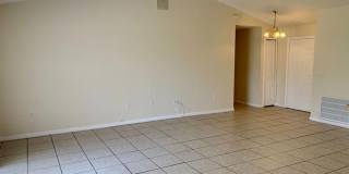 Cozy & Updated 4-Bedroom Home with Internet Included in Poinciana! Gallery 4