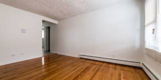 7927 S Ellis Ave Gallery 7