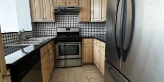 Large Updated Two-Story Townhouse For Rent Gallery 15