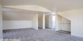 Updated 4BR House with 2 full baths and yard! Gallery 27