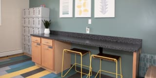 600 10th Ave Apartments Gallery 28