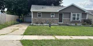 2048 Hillview Drive Gallery 1